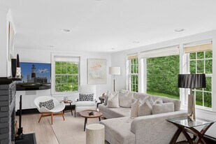 86 Devon Rd in Amagansett, NY - Building Photo