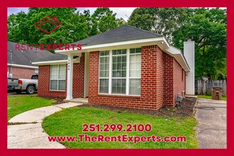 1050 Wesley Ave in Mobile, AL - Building Photo - Building Photo