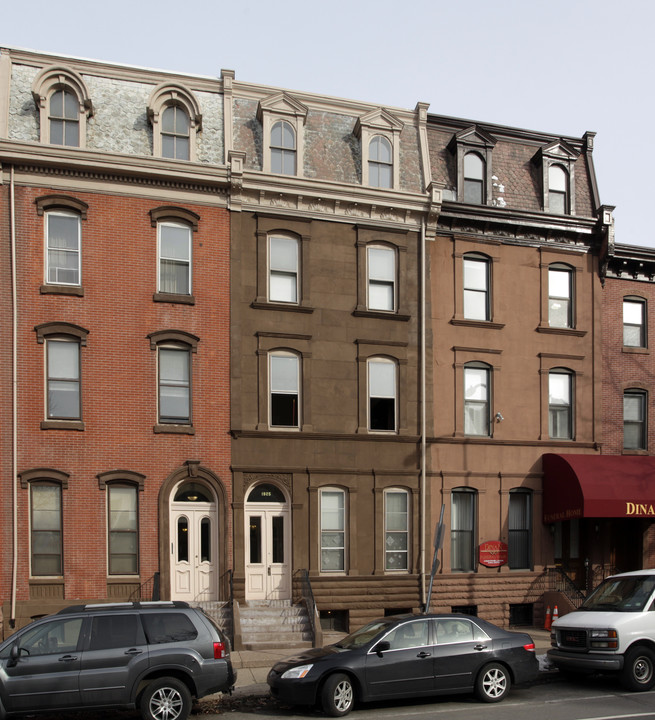 1925 Spring Garden St in Philadelphia, PA - Foto de edificio