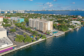 Island Place at North Bay Village in Miami, FL - Building Photo - Building Photo