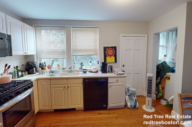 property at 54 Kelly Rd