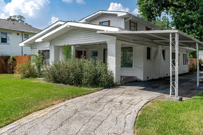property at 7837 Detroit St