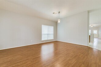 3402 Pebble Beach Ln in Pearland, TX - Building Photo - Building Photo
