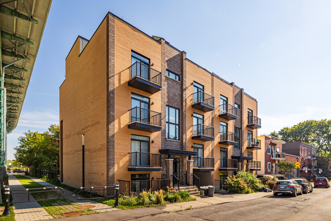 2000-2020 Falardeau Rue in Montréal, QC - Building Photo