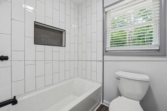 2899 Gresham Rd SE in Atlanta, GA - Foto de edificio - Building Photo