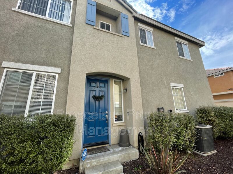 1459 Claude Ln in Chula Vista, CA - Foto de edificio