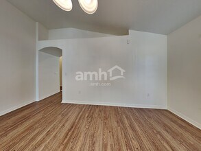 23121 Emerson Way in Land O Lakes, FL - Building Photo - Building Photo