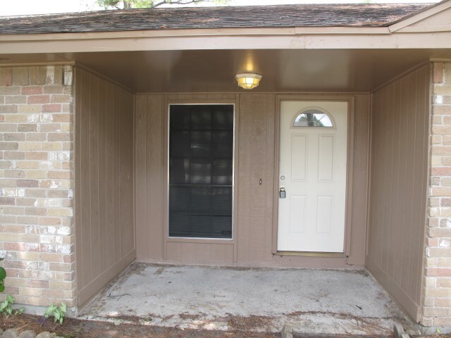 5811 Crooked Post Rd in Spring, TX - Building Photo - Building Photo