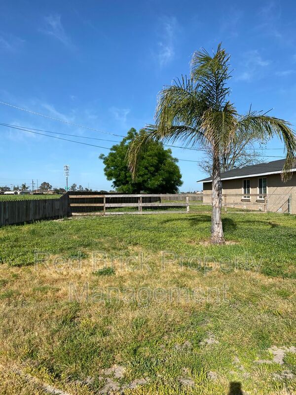 2715 Trindade Rd in Atwater, CA - Building Photo - Building Photo