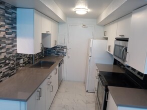 1250 West Ave in Miami Beach, FL - Building Photo - Building Photo