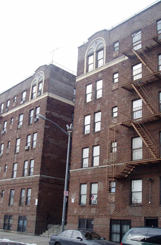 1985 Davidson Ave in Bronx, NY - Foto de edificio