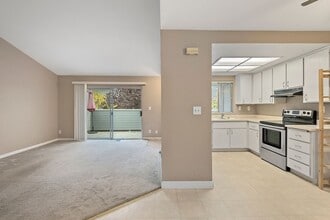 544 Shadowgraph Dr in San Jose, CA - Building Photo - Building Photo