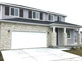 2604 W 3340 S in Syracuse, UT - Building Photo