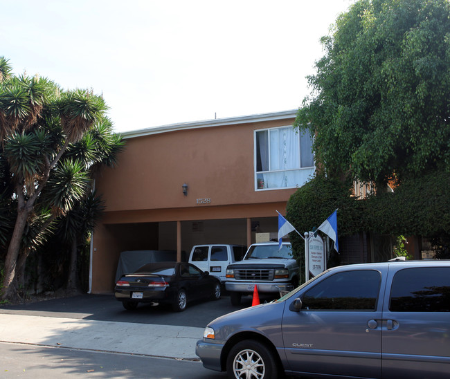 1528 Stoner Ave. Apartments in Los Angeles, CA - Building Photo - Building Photo