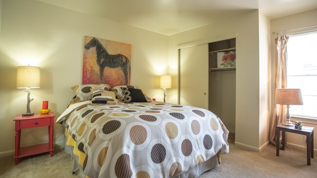 The Townes At Jones Run in Newport News, VA - Foto de edificio - Interior Photo