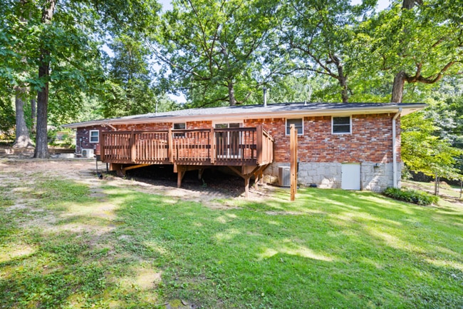 property at 2563 Dering Ct NE