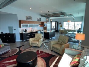 200 Hoover Ave, Unit 2009 in Las Vegas, NV - Building Photo - Building Photo