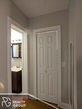 833 W Wolfram St, Unit 3 in Chicago, IL - Foto de edificio - Building Photo