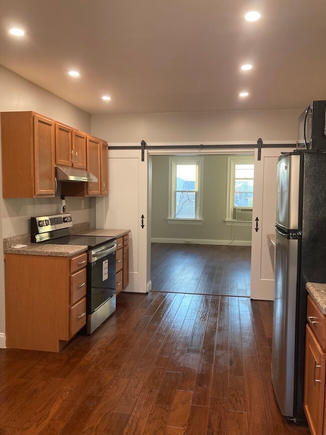 3015 Brereton St, Unit 3