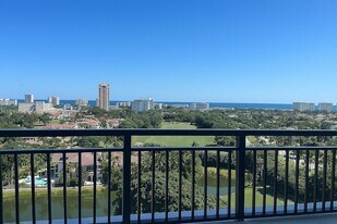 101 E Camino Real, Unit PH3D5 in Boca Raton, FL - Building Photo