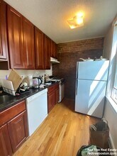 49 Cameron St, Unit 2 in Brookline, MA - Foto de edificio - Building Photo