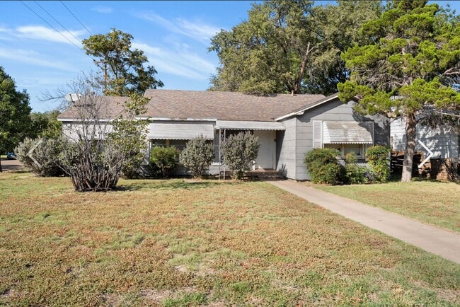 property at 3520 26th St