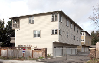 150 S 152nd St in Seattle, WA - Building Photo - Building Photo