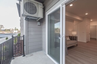 Urban 33 in Vancouver, WA - Foto de edificio - Interior Photo