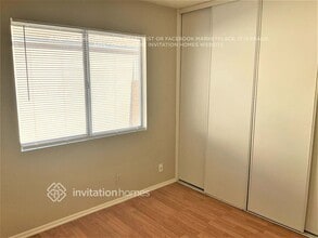 7250 Topeka Dr in Las Vegas, NV - Foto de edificio - Building Photo