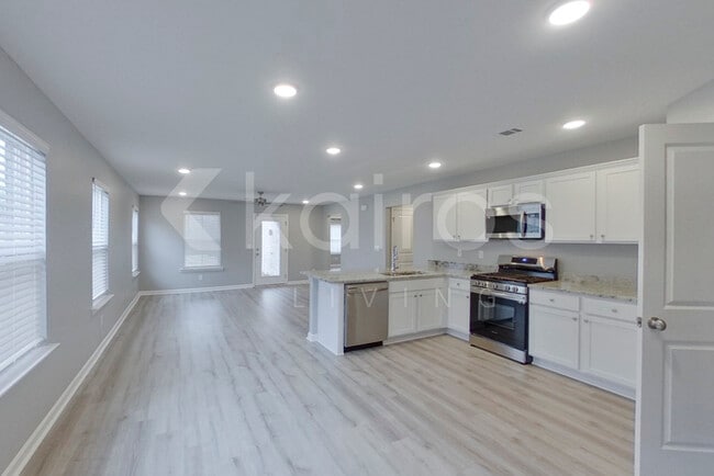 394 Angela St in Prattville, AL - Building Photo - Building Photo