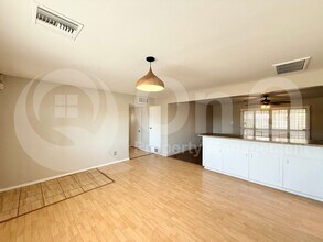 2127 W San Miguel Ave in Phoenix, AZ - Building Photo - Building Photo