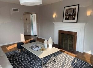 2427 Ritchie St in Oakland, CA - Building Photo - Building Photo