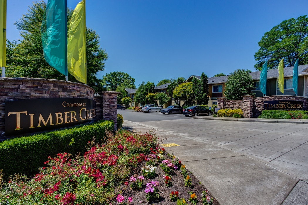 Commons at Timber Creek Apartments in Portland, OR - Building Photo