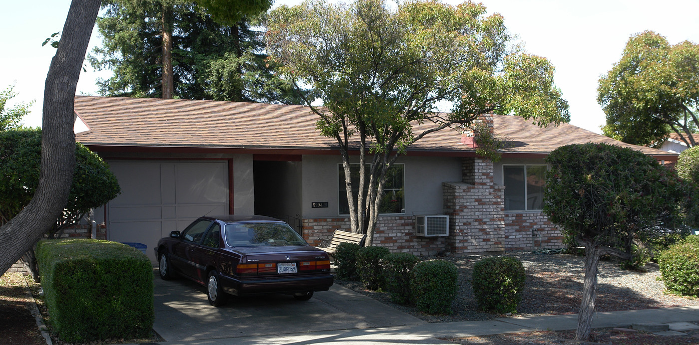 5294 Park Highlands Blvd in Concord, CA - Building Photo