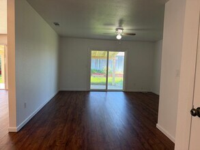 7213 Catamaran Dr in Citrus Heights, CA - Building Photo - Building Photo