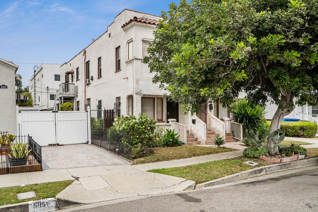 5847 Ernest Ave in Los Angeles, CA - Building Photo - Building Photo