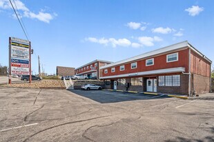 13900 US-30 in North Huntingdon, PA - Building Photo
