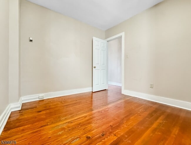 83 Jefferson St in Phillipsburg, NJ - Building Photo - Building Photo