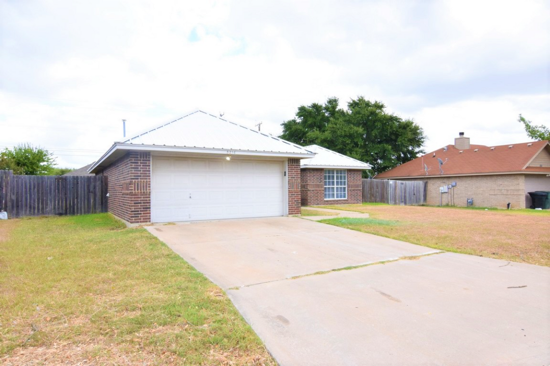 5216 W Ridge Blvd in Temple, TX - Building Photo