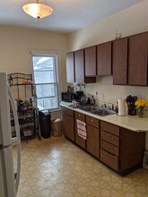 2728 N Downer Ave, Unit Upper Flat in Milwaukee, WI - Building Photo - Building Photo