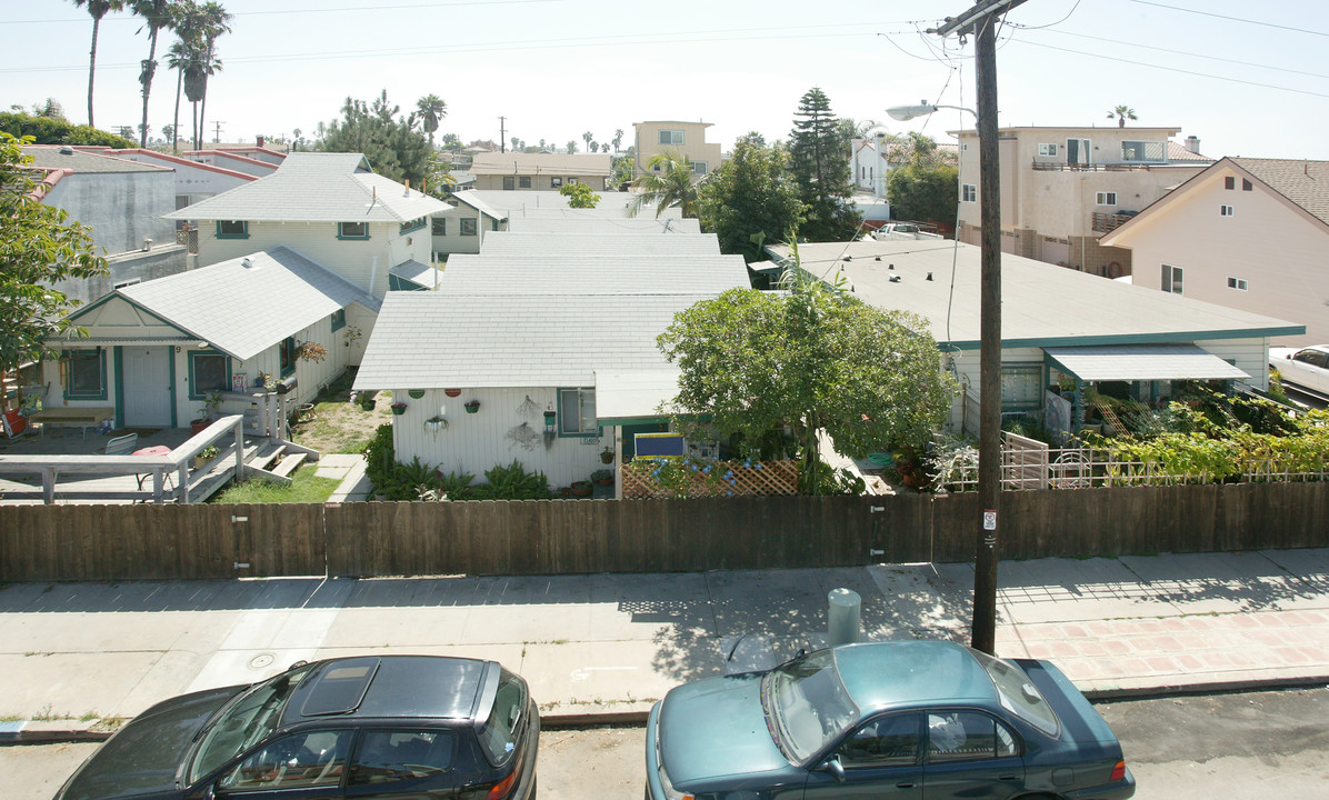 5137 Muir St in San Diego, CA - Foto de edificio