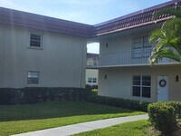 93 Spring Lake Dr photo'