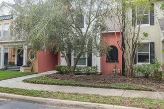 808 Carlyle Ln in DeLand, FL - Building Photo - Building Photo