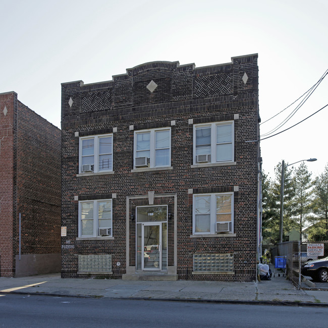 385 Danforth Ave in Jersey City, NJ - Building Photo - Building Photo