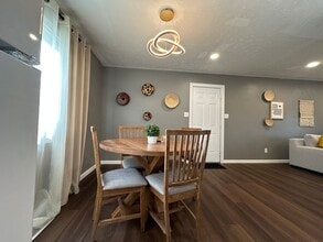 4927 W Southern Ave in Indianapolis, IN - Building Photo - Building Photo