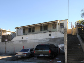 628-634 S Bonnie Beach Pl in Los Angeles, CA - Building Photo - Building Photo