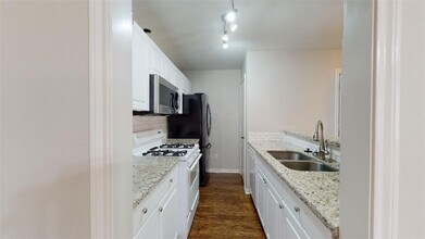 1139 Oney Hervey Dr in College Station, TX - Building Photo - Building Photo