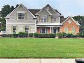 11106 Knight Castle Dr in Charlotte, NC - Building Photo