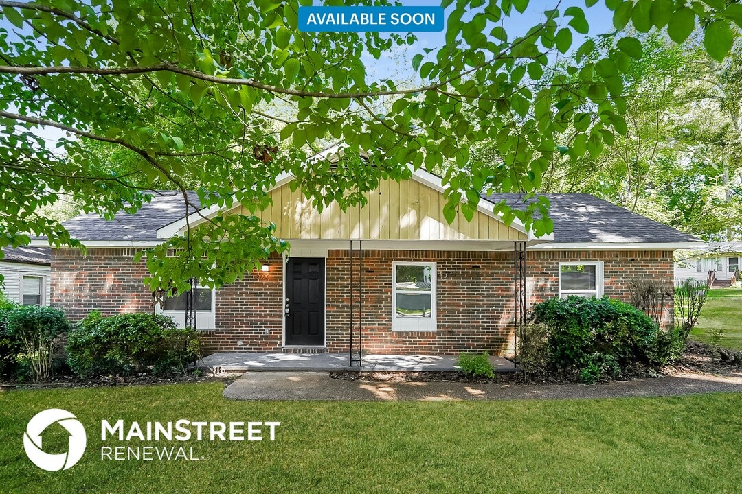 2114 29th Ave in Hueytown, AL - Foto de edificio