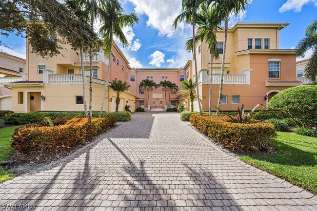 property at 580 Avellino Isles Cir